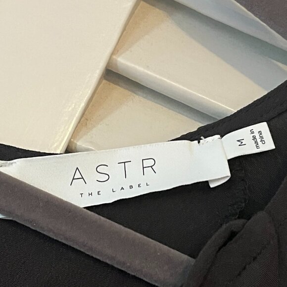 ASTR The Label Fern grey tunic medium mini dress floral cutout boho - Picture 5 of 12